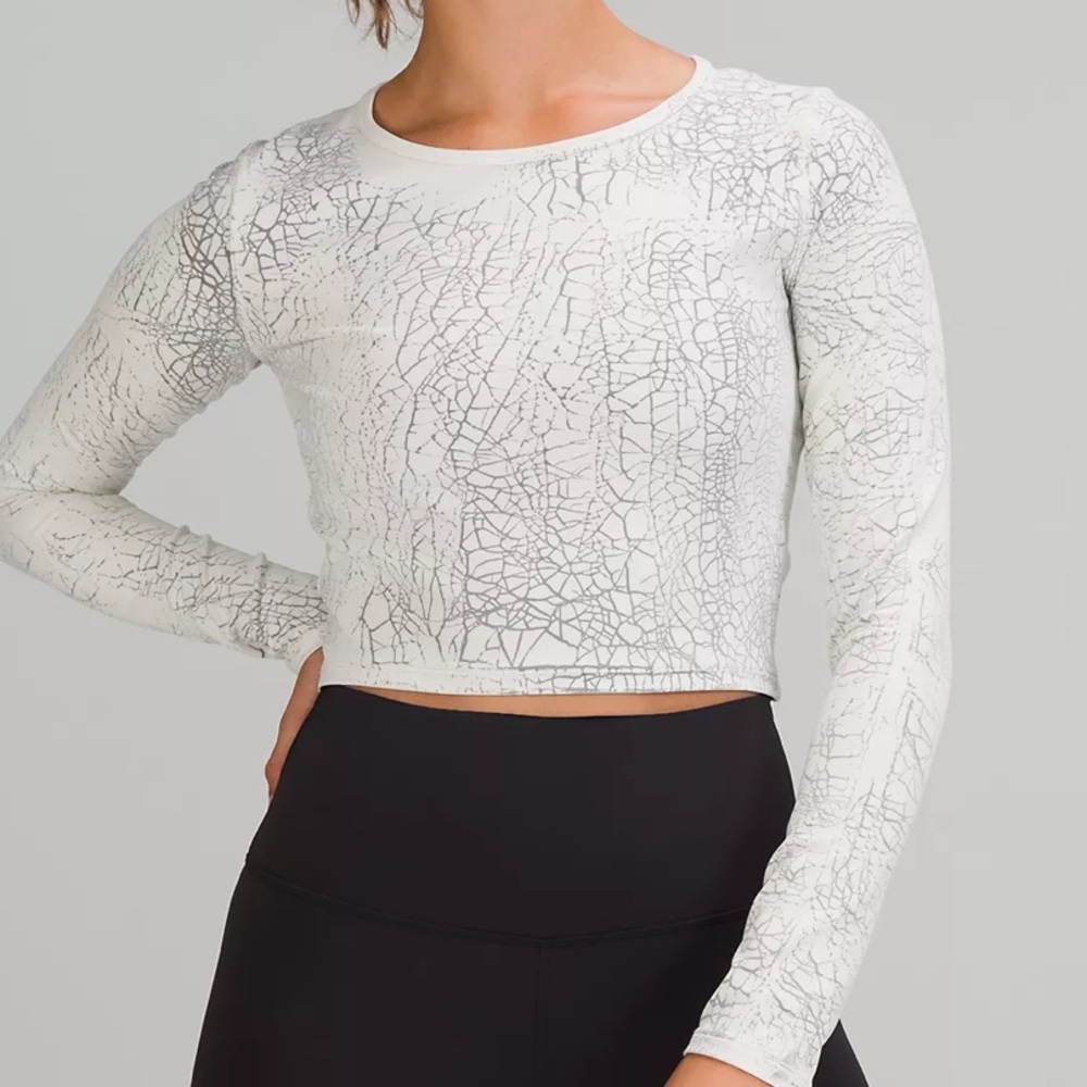 lululemon wunder train crop LS size 6 "thread dye white black"